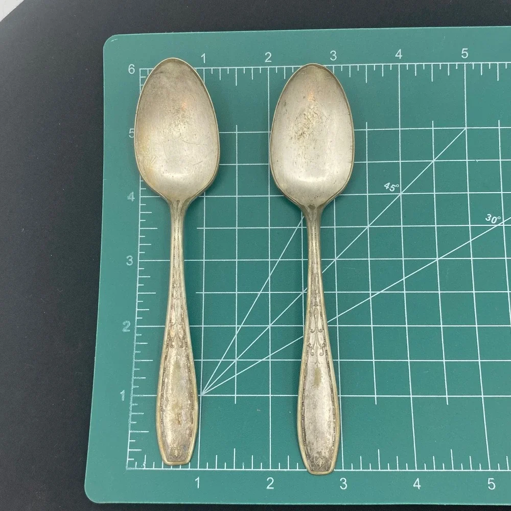 Wallingford Co 6in Teaspoons Silverplate Set of 2 Scroll Art Deco Silver Rustic
